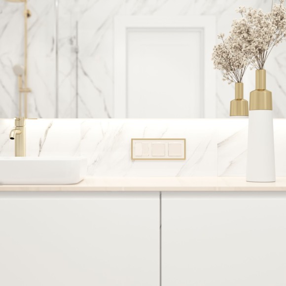 Розетка влагозащ. с зазем. с защит. крышкой и шторками (айвори акрил) W1171243