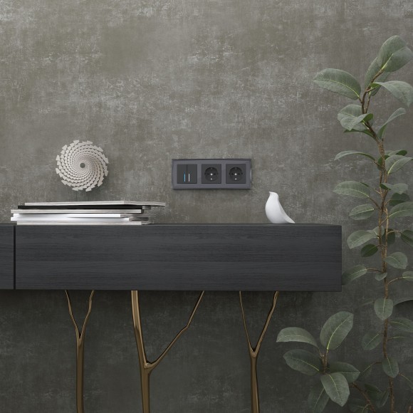 Рамка из стекла на 3 поста Diamant черный W0031208 Рамка из стекла на 3 поста Diamant черный W0031208