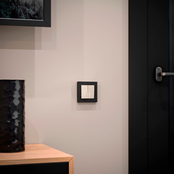 Рамка из поликарбоната на 1 пост Hammer черный W0012408 Рамка из поликарбоната на 1 пост Hammer черный W0012408