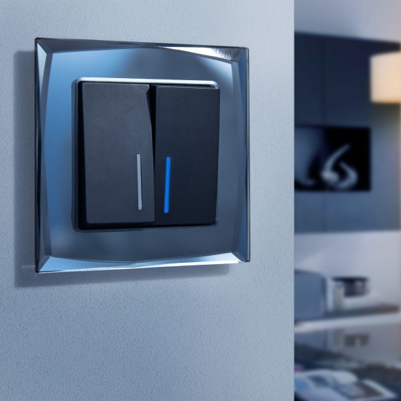 Рамка из стекла на 1 пост Diamant черный W0011208