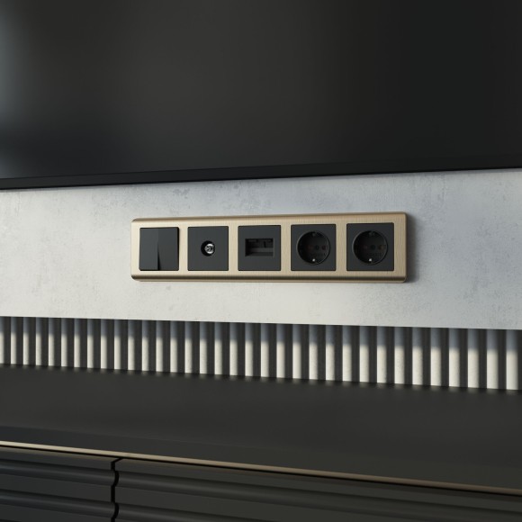 Рамка из поликарбоната на 5 постов Stream шампань W0052111