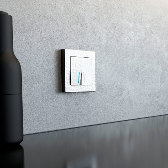 Рамка из поликарбоната на 1 пост Hammer белый W0012401 Рамка из поликарбоната на 1 пост Hammer белый W0012401