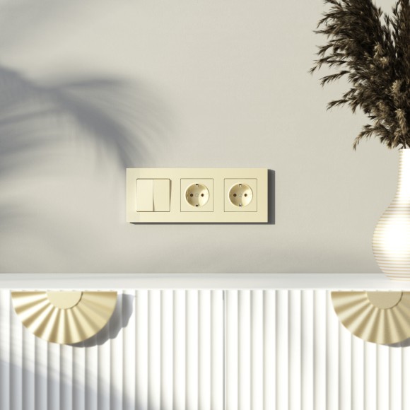 W0032911/ Рамка на 3 поста Slab (шампань софт) W0032911 W0032911/ Рамка на 3 поста Slab (шампань софт) W0032911