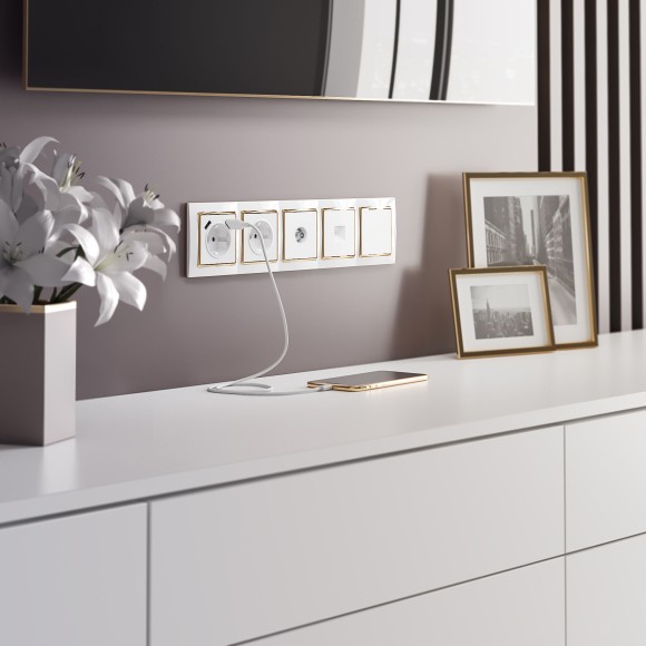 Розетка Ethernet RJ-45 (белая) W1181001 Розетка Ethernet RJ-45 (белая) W1181001