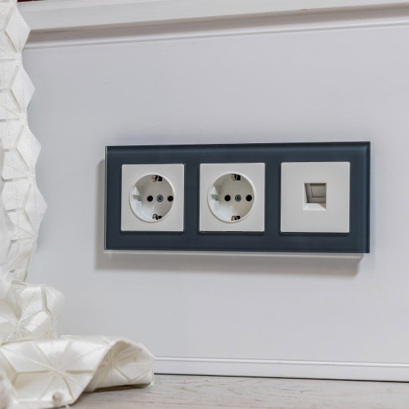 Розетка Ethernet RJ-45 (белая) W1181001 Розетка Ethernet RJ-45 (белая) W1181001