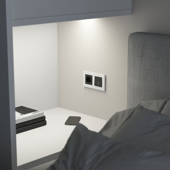 Выключатель одноклавишный проходной с подсветкой черный матовый W1112108 Выключатель одноклавишный проходной с подсветкой черный матовый W1112108