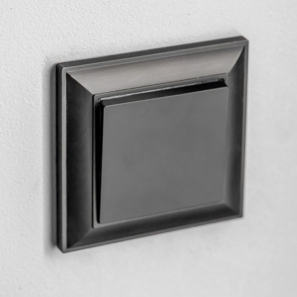 Рамка из поликарбоната на 1 пост Fiore черный W0012208 Рамка из поликарбоната на 1 пост Fiore черный W0012208