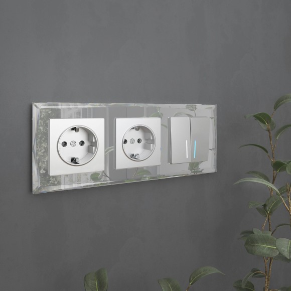 Рамка из стекла на 3 поста Diamant зеркальный W0031220