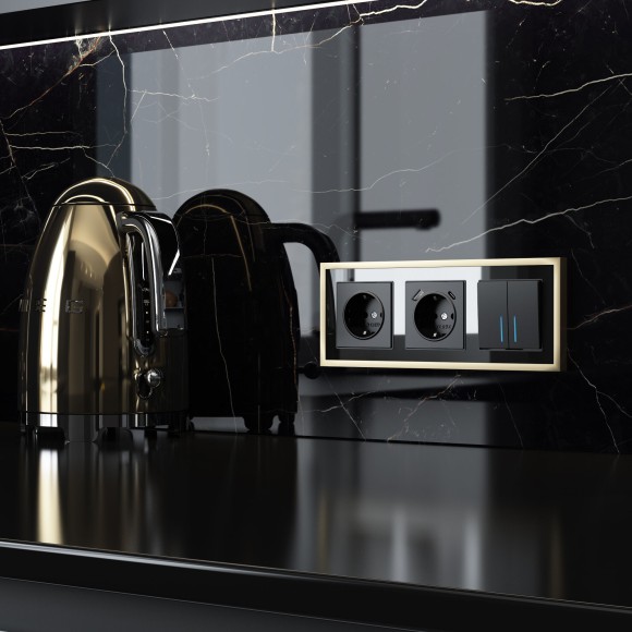 Рамка из металла на 3 поста Baguette черный/латунь W0032852