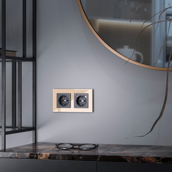 Рамка из стекла на 2 поста Favorit шампань W0021111 Рамка из стекла на 2 поста Favorit шампань W0021111