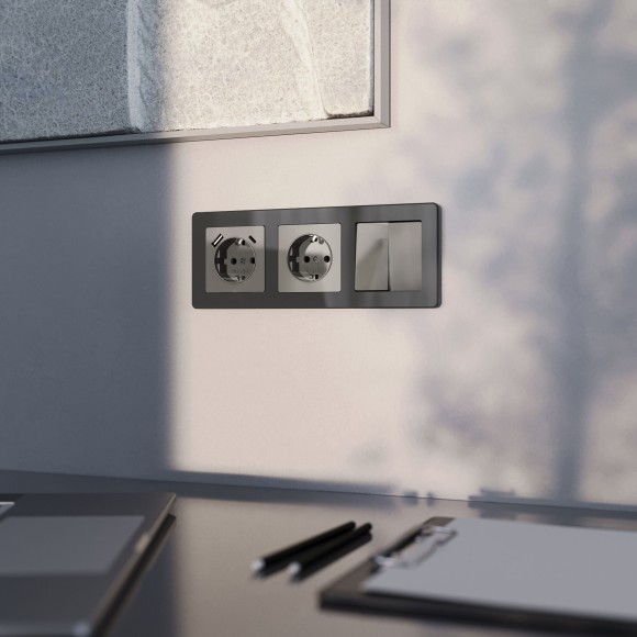 Розетка с заземлением и шторками (графит акрил) W1171144 Розетка с заземлением и шторками (графит акрил) W1171144
