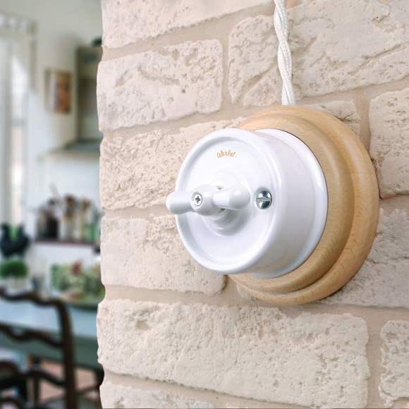 Переключатель/выключатель одноклавишный белый Ретро W5612001 Переключатель/выключатель одноклавишный белый Ретро W5612001