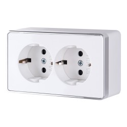 Розетка двойная с заземлением Gallant белая W5072101