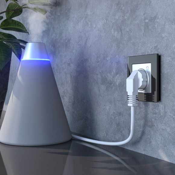 Умная встраиваемая розетка с заземлением с защитными шторками (серебряный) W1171606