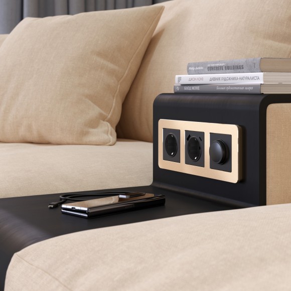 Рамка из металла на 3 поста Platinum шампань W0032611 Рамка из металла на 3 поста Platinum шампань W0032611